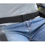 CINTURA DI SICUREZZA PER CARROZZINA, CHIUSURA CON FIBBIA A SCATTO IN PLASTICA E PASSANTE REGOLABILE (98 x 178cm) - DI FACILE FISSAGGIO, IN NYLON RESISTENTE - INDICATA PER EVITARE LO SCIVOLAMENTO IN AVANTI DI PAZIENTI SU CARROZZINA O SEDIA COMODA