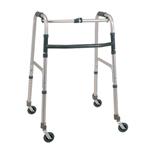 DEAMBULATORE PIEGHEVOLE IN ALLUMINIO CON 4 RUOTE PIROETTANTI - ALTEZZA REGOLABILE 68-78 cm - PORTATA MAX 130 kg - MANOPOLE IMBOTTITE - CON PULSANTE - IN ALLUMINIO