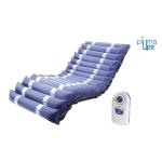 Kit antidecubito a ciclo alternato: materasso a 17 elementi intercambiabili (8 microforati) in Nylon+PVC, H 13 cm, con compressore a regolazione manuale. Prevenzione piaghe da decubito fino al III stadio. Portata 160 kg, peso materasso 4,9 kg.