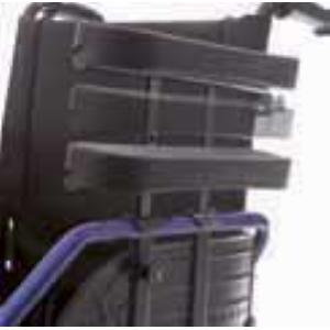 ESCAPE LX - CARROZZINA ELETTRICA (Seduta 46 cm) LEGGERA IN ALLUMINIO - SENZA LUCI - PORTATA MAX 135 kg - BRACCIOLI REGOLABILI, RIBALTABILI ED ESTRAIBILI - PEDANE REGOLABILI E RIBALTABILI