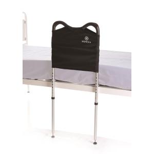 SPONDE UNIVERSALI Anticaduta - Alluminio verniciato - (L: 450 mm - P: 640 mm) Struttura con appoggio a terra, gambe regolabili in altezza.  Maniglia di appoggio in poliuretano morbido regolabile. Borsa portaoggetti - ADATTABILI A TUTTI I LETTI 