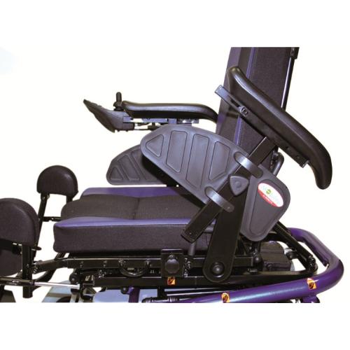 CARROZZINA ELETTRICA MULTIFUNZIONE MODELLO ARIES IN ACCIAIO VERNICIATO - KIT LUCI IN DOTAZIONE - SEDUTA 45CM - PORTATA MAX 136 kg - SCHIENALE E SEDILE RECLINABILI MANUALMENTE - PORTAPACCHI POSTERIORE 