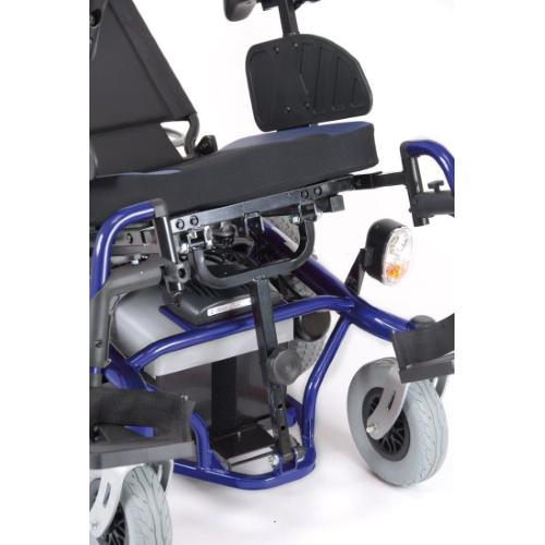 CARROZZINA ELETTRICA MULTIFUNZIONE MODELLO ARIES IN ACCIAIO VERNICIATO - KIT LUCI IN DOTAZIONE - SEDUTA 45CM - PORTATA MAX 136 kg - SCHIENALE E SEDILE RECLINABILI MANUALMENTE - PORTAPACCHI POSTERIORE 