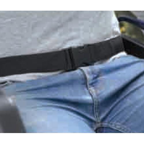CINTURA DI SICUREZZA PER CARROZZINA, CHIUSURA CON FIBBIA A SCATTO E PASSANTE REGOLABILE (72 x 130cm) - DI FACILE FISSAGGIO, IN NYLON RESISTENTE - INDICATA PER EVITARE LO SCIVOLAMENTO IN AVANTI DI PAZIENTI SU CARROZZINA O SEDIA COMODA