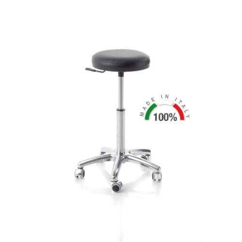 SGABELLO GIREVOLE (Nero) (H: 53÷73 cm) CON SEDILE IMBOTTITO (Ø 32 cm) E BASE IN ALLUMINIO CON RUOTE - ELEVABILE CON SISTEMA A GAS