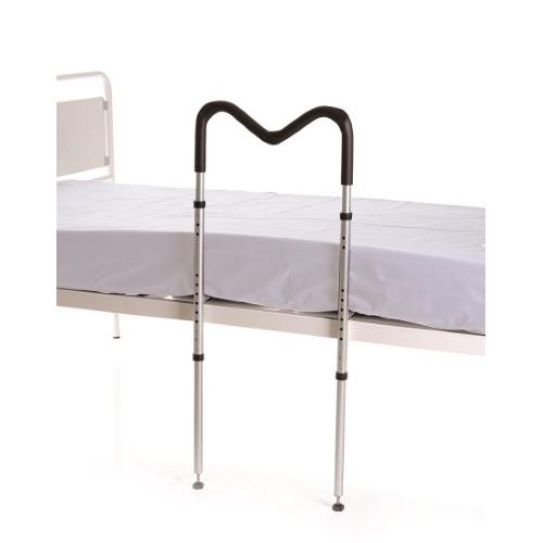 SPONDE UNIVERSALI Anticaduta - Alluminio verniciato - (L: 450 mm - P: 640 mm) Struttura con appoggio a terra, gambe regolabili in altezza.  Maniglia di appoggio in poliuretano morbido regolabile. Borsa portaoggetti - ADATTABILI A TUTTI I LETTI 