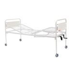Letto degenza manuale 2 manovelle 3 snodi - con ruote montate, 3 snodi, portata max 135 kg.