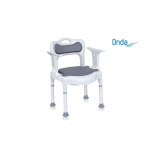 Sedia comoda da doccia con schienale imbottito e seduta removibile imbottita, regolabile in altezza, puntali a ventosa. Portata max 100 kg.