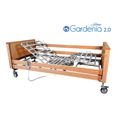 Letto degenza elettrico 3 snodi elevabile Trendelemburg - Gardenia 2.0 (rete a doghe in acciaio), 3 snodi, portata max 135 kg, alzatesta e alzagambe regolabili elettricamente, angolo massimo alzatesta 70°, alzagambe 30°.