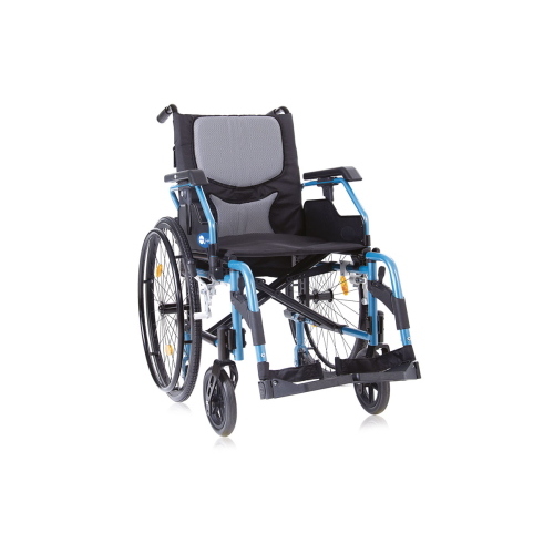 Carrozzina leggera pieghevole ad autospinta, seduta 40 cm, colore azzurro, larghezza 62 cm: leggero pieghevole ad autospinta, telaio in alluminio a doppia crociera, schienale tensionabile a 3 punti, seduta regolabile in profondità, maniglie regolabili.