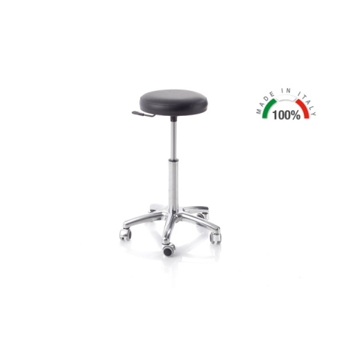 Sgabello girevole bianco per personale sanitario, base in alluminio robusta, elevazione a pistone a gas 20 cm con ampia escursione 53-73 cm, sedile imbottito Ø 32 cm, portata massima 150 kg