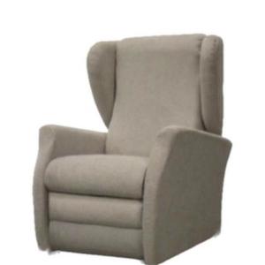 Victoria Poltrona relax, colore (Savoy 07), 74x90xh107 cm. Meccanismo Lift-Relax a 2 motori, roller system e doppia tavoletta prolunga piedi di serie. Funzione letto, TV e alzapersona. Struttura in legno, rivestimento in tessuto, piedi in PVC.