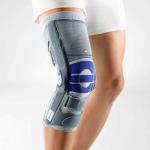 SofTec Genu Bauerfeind Taglia 1 (circonf. sup. 38-42 cm, inf. 28-32 cm) - Versione Destro - Colore Titan: stabilizzazione attiva e passiva del ginocchio con stecche in alluminio, per riabilitazione sportiva e terapie a lungo termine.