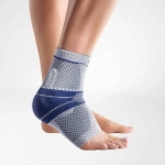 Bauerfeind MalleoTrain - Lato Destro - Taglia 1 (circonf. caviglia 17-19 cm) - Colore Titan: cavigliera compressiva per stabilizzazione muscolare dell'articolazione tibio-tarsica, pelotte malleolari laterali e mediali per ridurre il gonfiore.