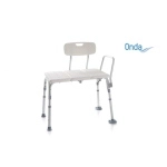 Sedile di trasferimento da vasca, regolabile in altezza, Serie Onda. Struttura in alluminio, seduta e schienale in HDPE. Portata max 150 kg, sedile di trasferimento per l'ingresso/uscita dalla vasca, montaggio senza attrezzi.